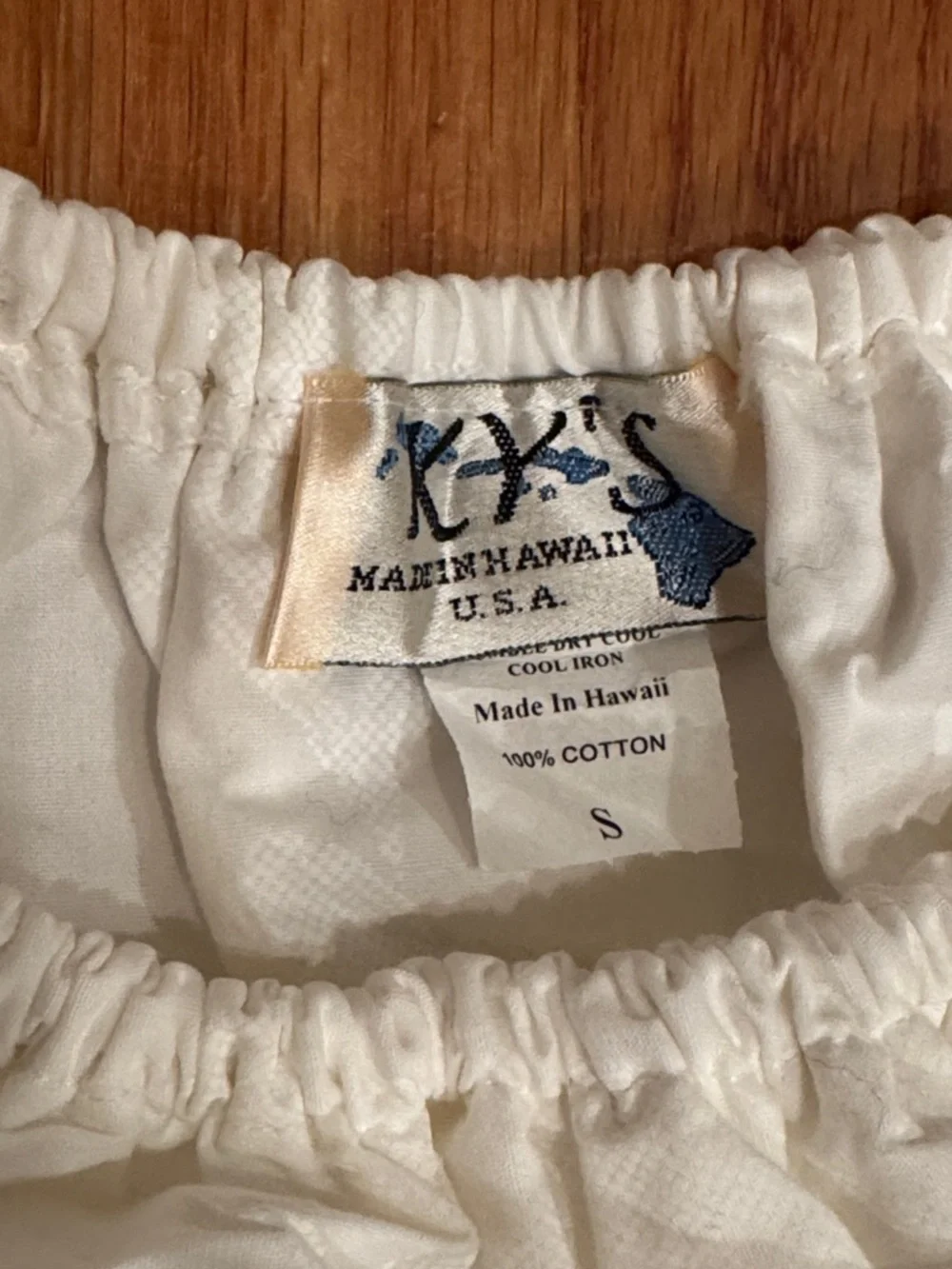 White hibiscus -ruffle Hem Dress os - Picture 2 of 5